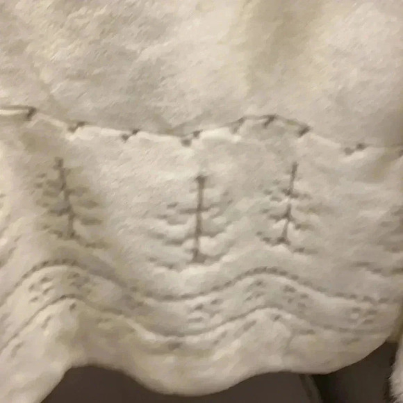 Faux fur vintage winter  coat with tree details - Picture 7 of 11